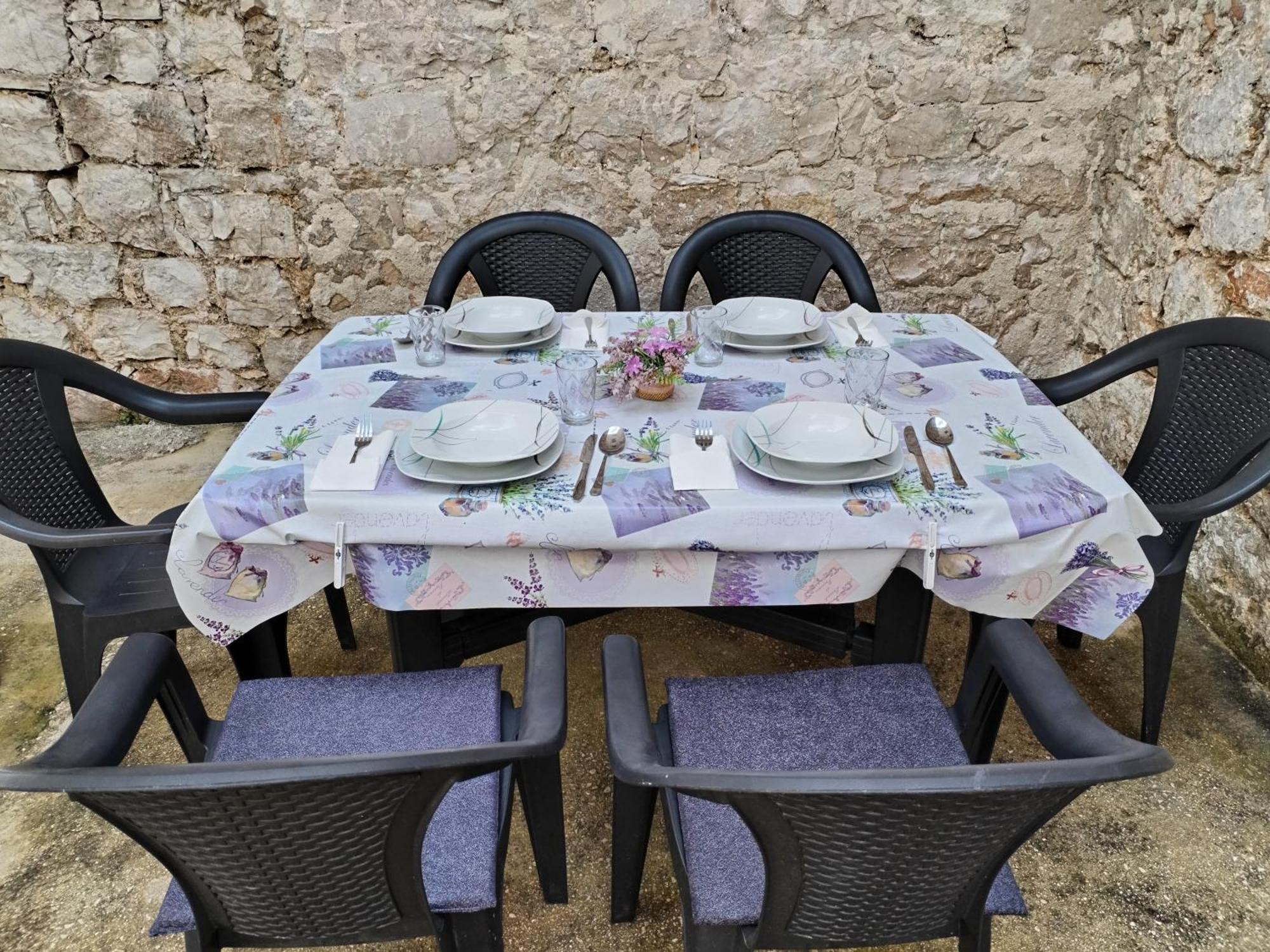 Ema Daire Prvic Sepurine Dış mekan fotoğraf